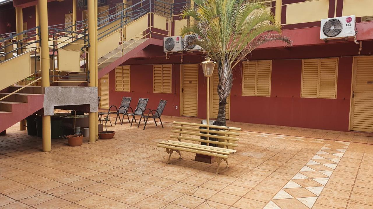 Hotel Sta Monica Marilia Bagian luar foto