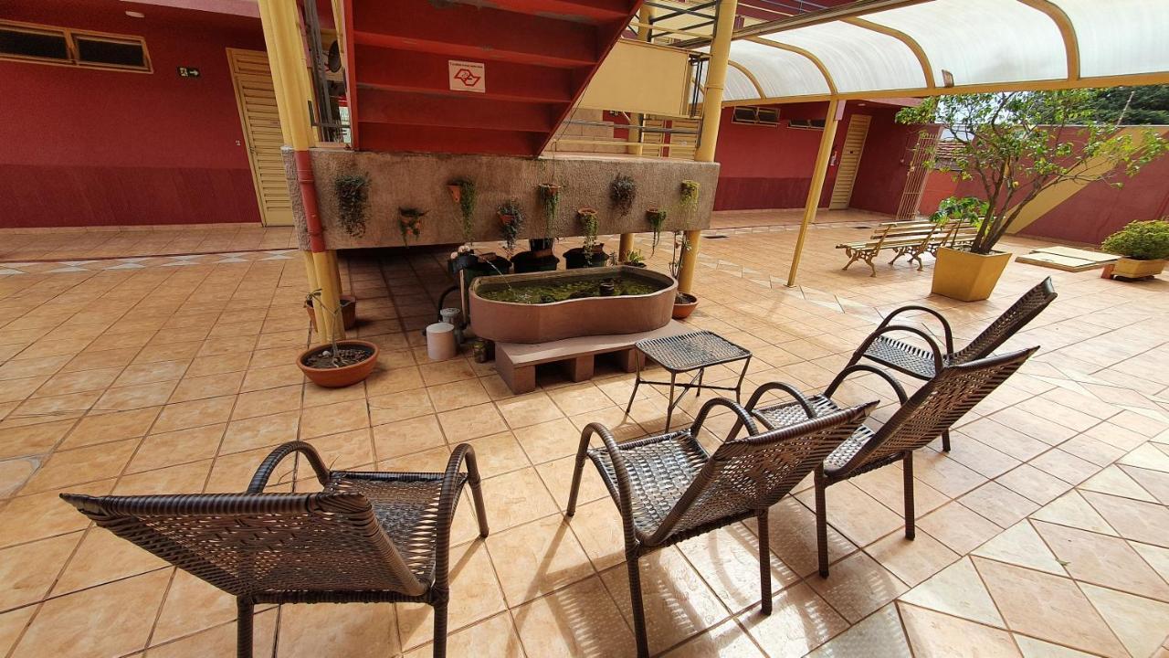 Hotel Sta Monica Marilia Bagian luar foto